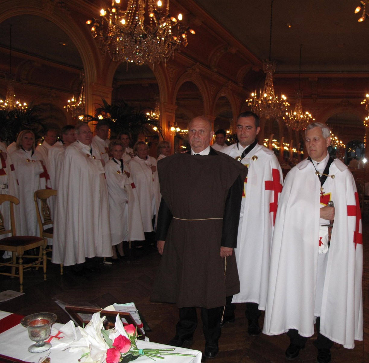 LES CHEVALIERS DU LYS