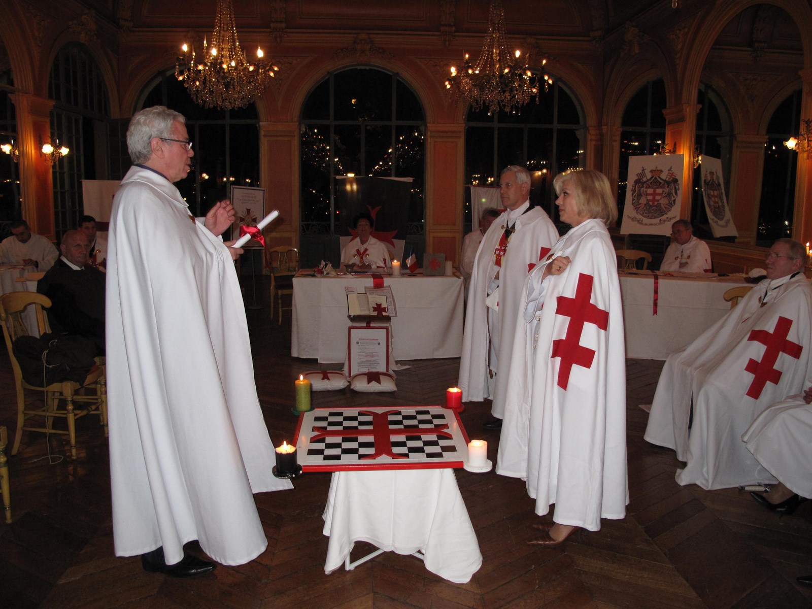 LES CHEVALIERS DU LYS