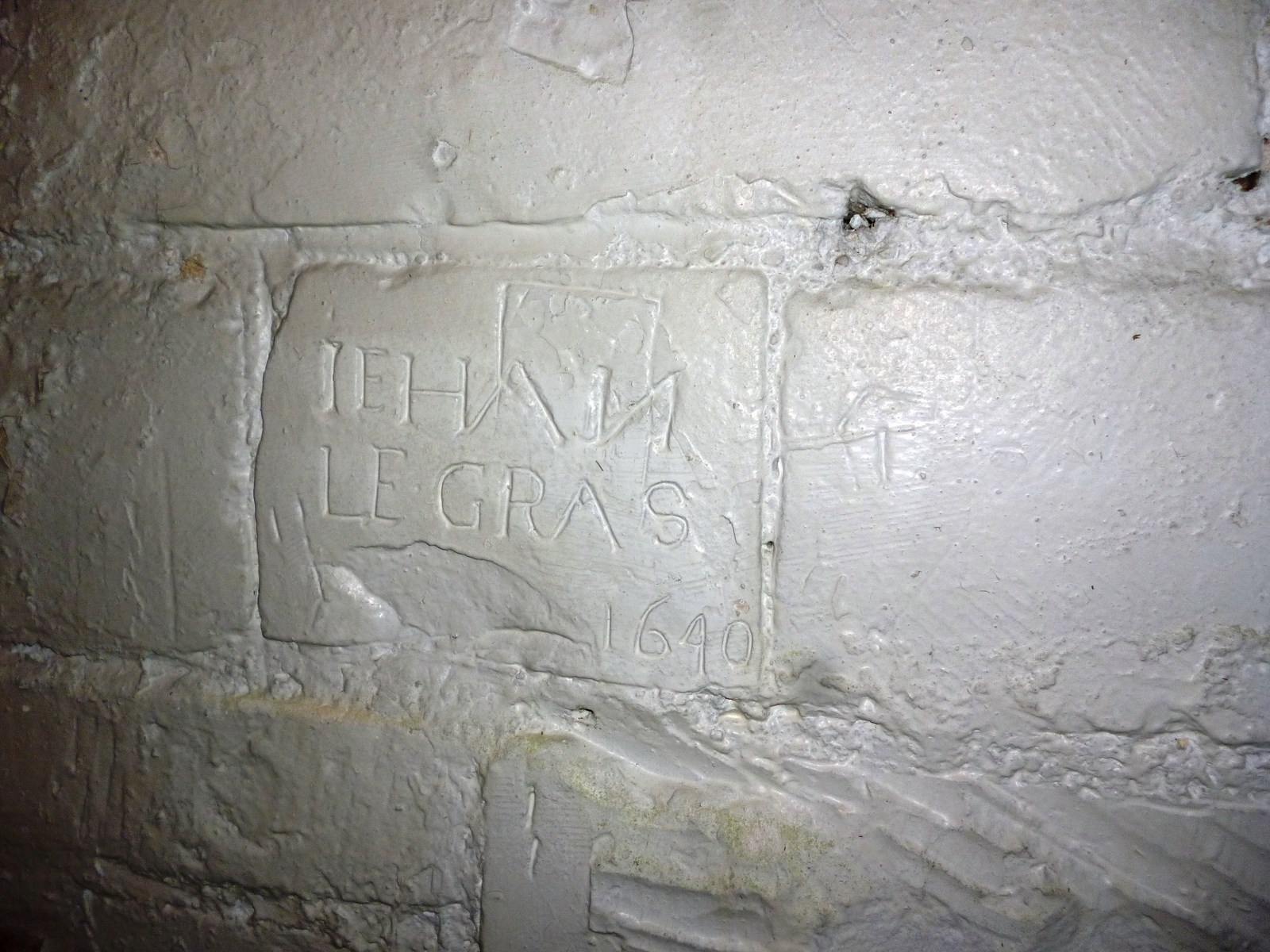 CHAPITRE DANS L'EGLISE DU VILLAGE D'HUGUES DE PAENS JUIN 2014