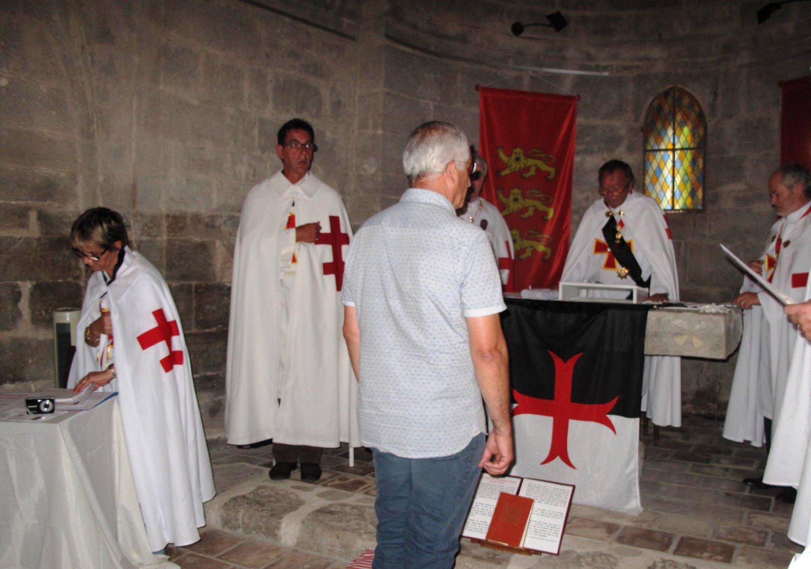 LES CHEVALIERS DE LA ROSE