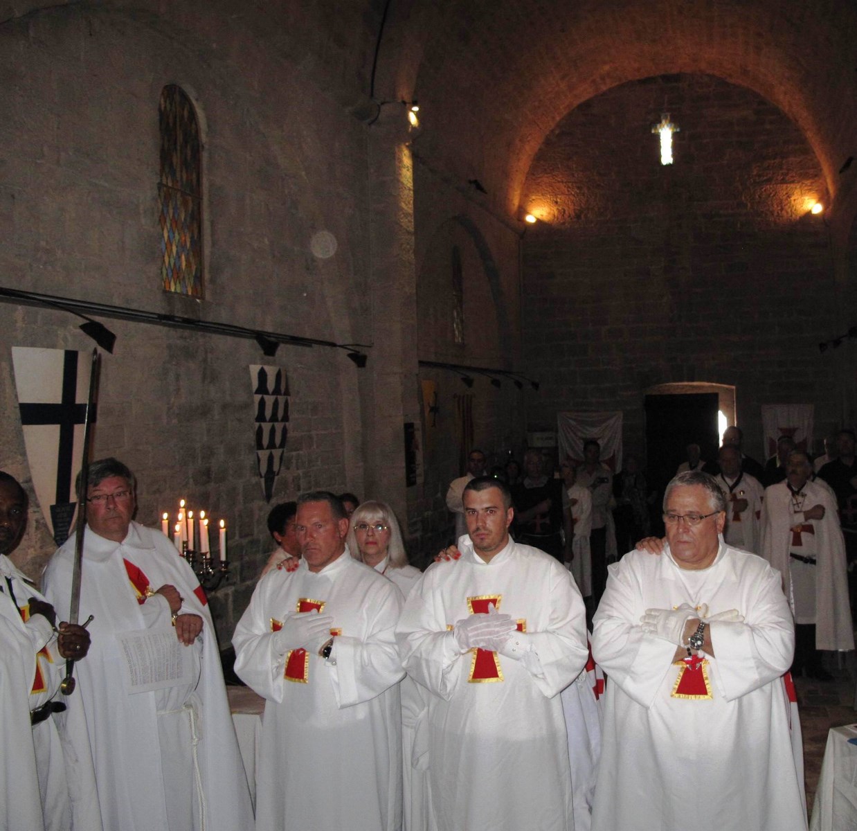 LES CHEVALIERS DE LA ROSE