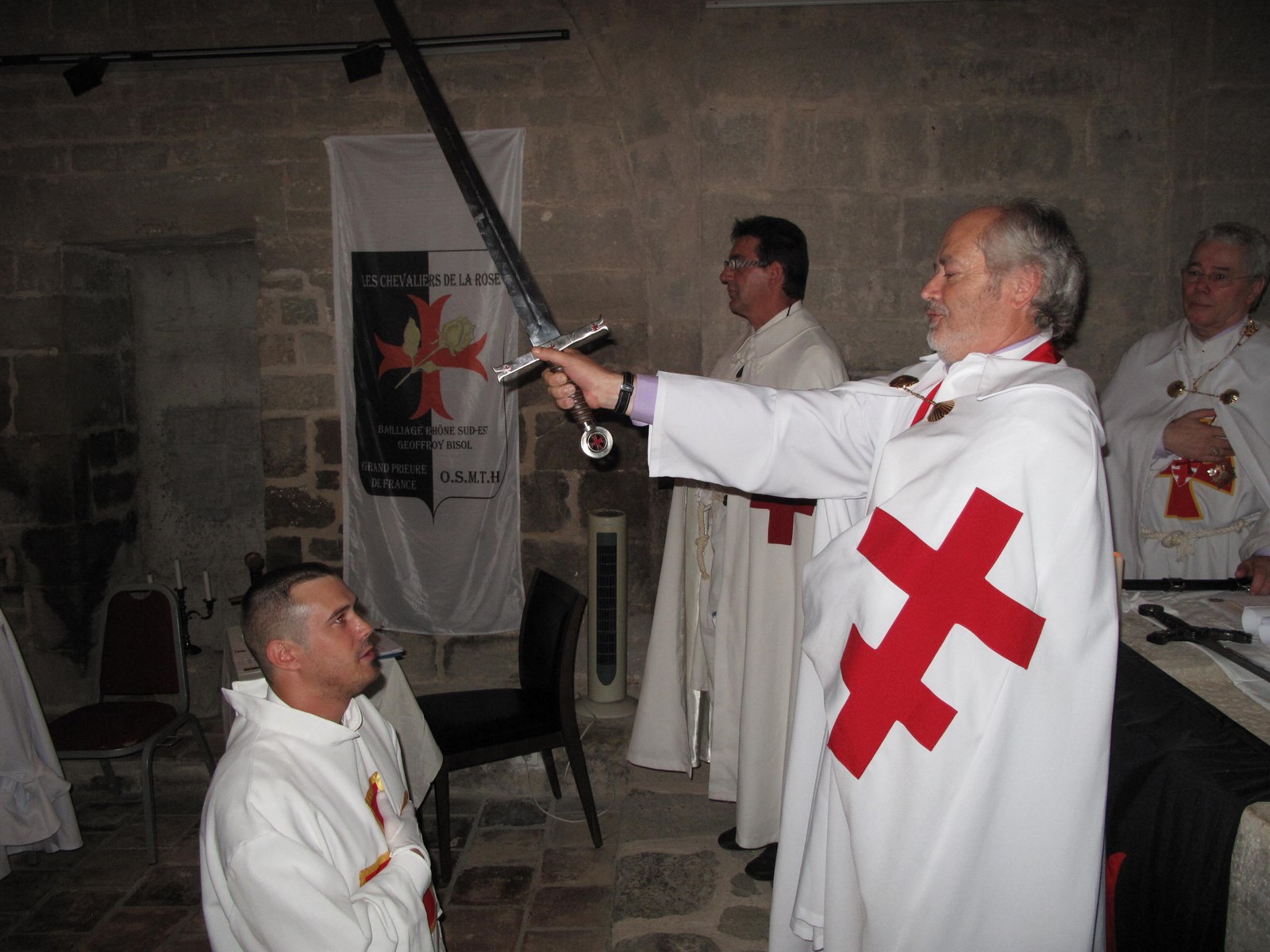 LES CHEVALIERS DE LA ROSE