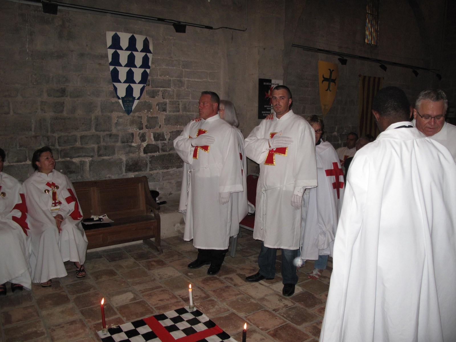 LES CHEVALIERS DE LA ROSE