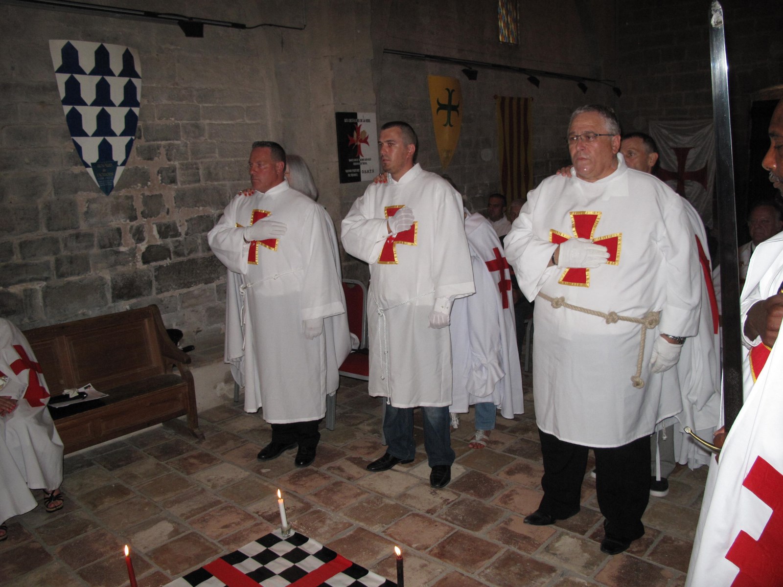 LES CHEVALIERS DE LA ROSE