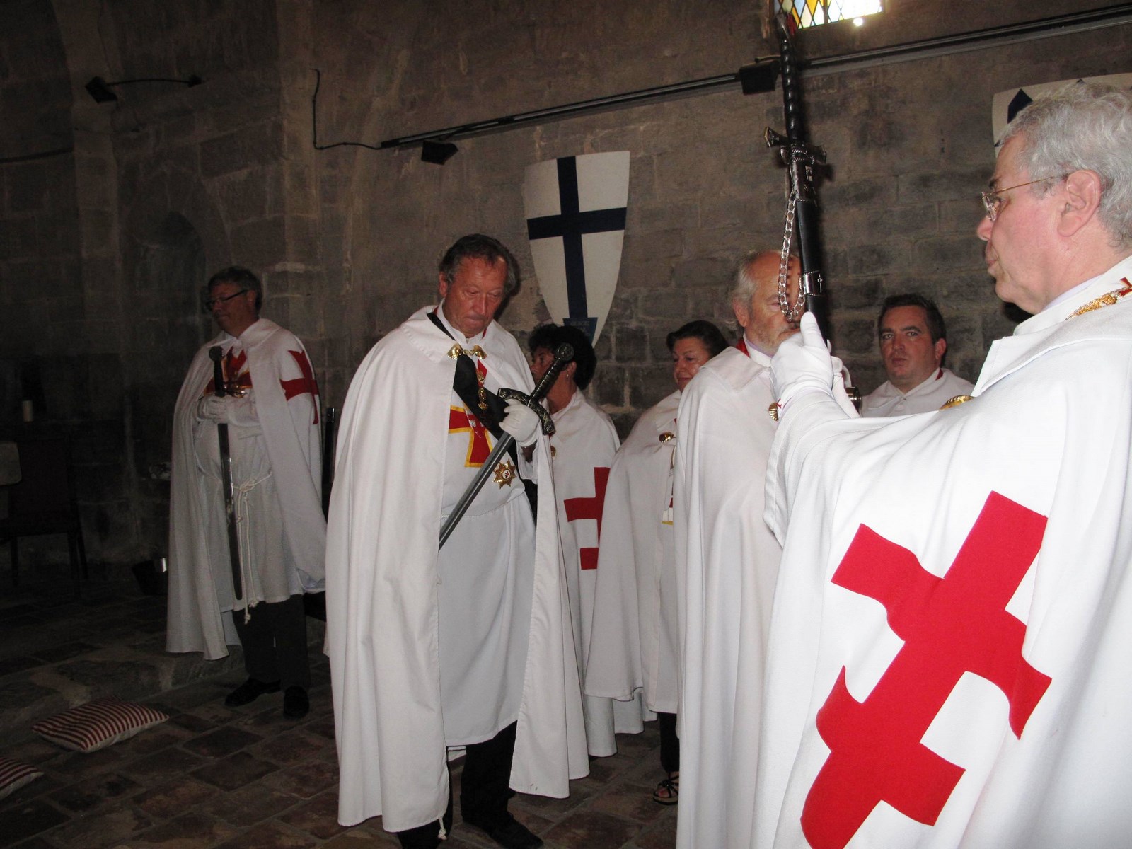 LES CHEVALIERS DE LA ROSE