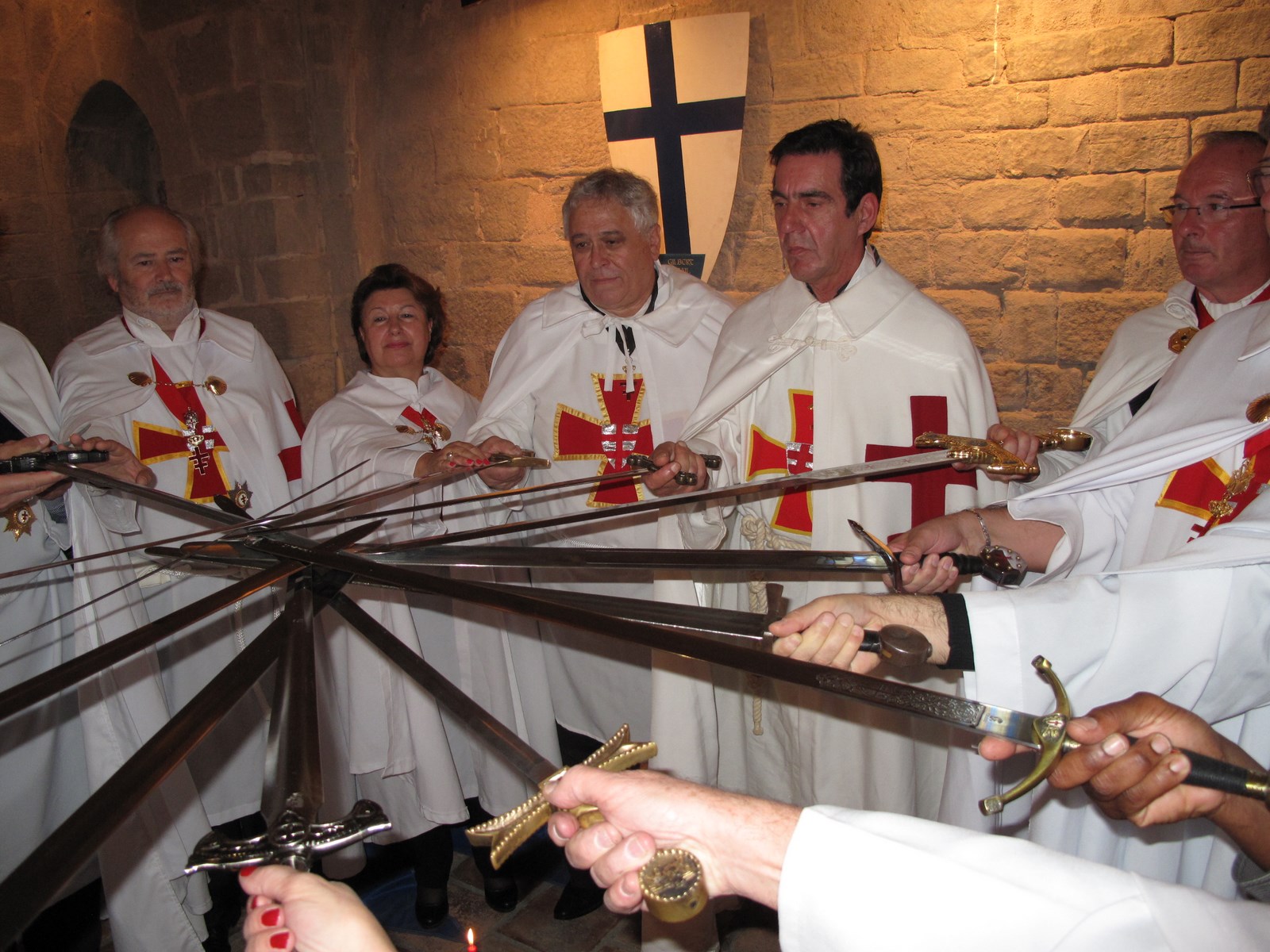 LES CHEVALIERS DE LA ROSE OCT 2015